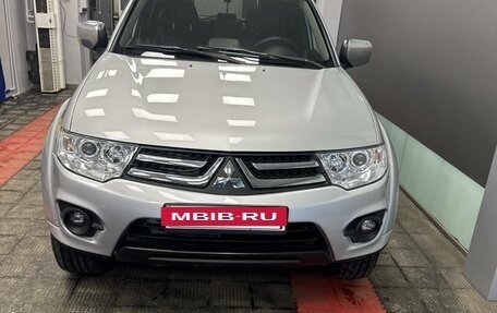 Mitsubishi Pajero Sport II рестайлинг, 2015 год, 1 870 000 рублей, 30 фотография