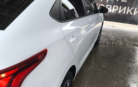 Hyundai Solaris II рестайлинг, 2017 год, 1 400 000 рублей, 12 фотография