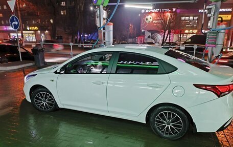 Hyundai Solaris II рестайлинг, 2017 год, 1 400 000 рублей, 14 фотография