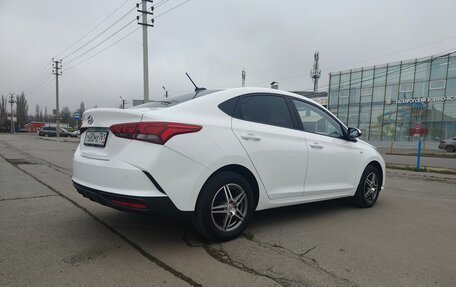 Hyundai Solaris II рестайлинг, 2021 год, 1 850 000 рублей, 9 фотография