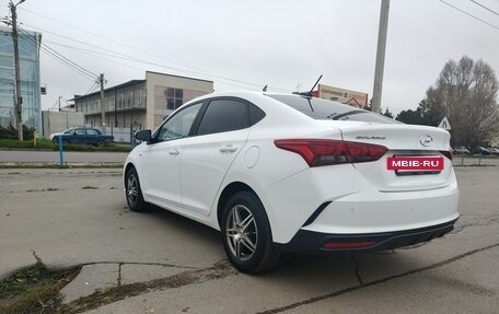 Hyundai Solaris II рестайлинг, 2021 год, 1 850 000 рублей, 5 фотография