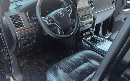 Toyota Land Cruiser 200, 2018 год, 6 500 000 рублей, 12 фотография