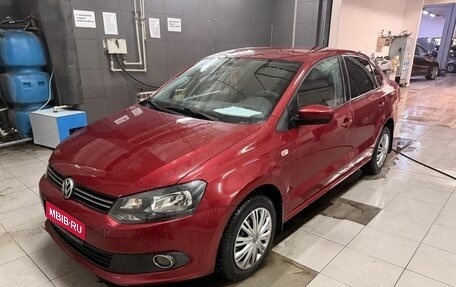 Volkswagen Polo VI (EU Market), 2013 год, 739 000 рублей, 1 фотография