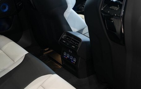 BMW M5, 2024 год, 21 000 000 рублей, 16 фотография