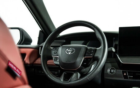 Toyota Camry, 2024 год, 3 829 900 рублей, 24 фотография