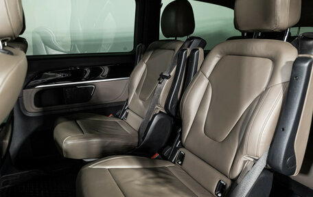 Mercedes-Benz V-Класс, 2022 год, 9 499 700 рублей, 10 фотография