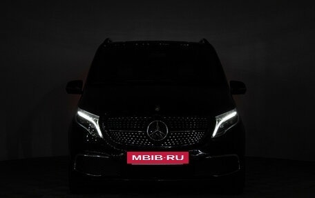 Mercedes-Benz V-Класс, 2022 год, 9 499 700 рублей, 30 фотография