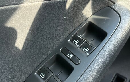 Volkswagen Jetta VI, 2012 год, 1 137 000 рублей, 16 фотография