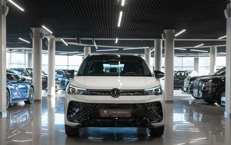 Volkswagen Tiguan, 2025 год, 4 845 000 рублей, 3 фотография