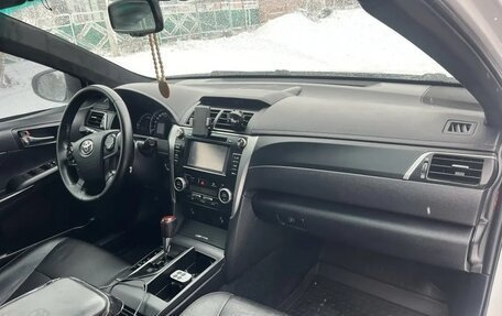 Toyota Camry, 2014 год, 1 730 000 рублей, 8 фотография