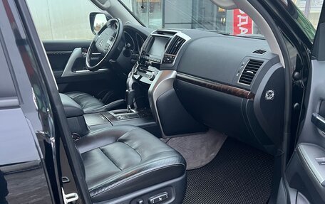 Toyota Land Cruiser 200, 2013 год, 4 950 000 рублей, 22 фотография