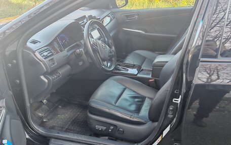 Toyota Camry, 2017 год, 2 000 000 рублей, 6 фотография