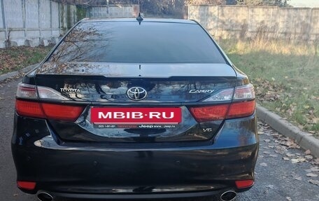 Toyota Camry, 2017 год, 2 000 000 рублей, 4 фотография