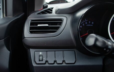 KIA Rio III рестайлинг, 2011 год, 760 000 рублей, 33 фотография