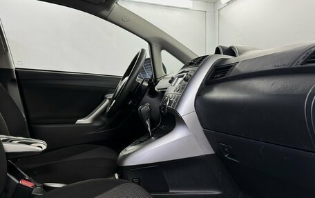 Toyota Verso I, 2010 год, 970 000 рублей, 12 фотография