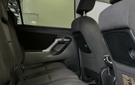 Toyota Verso I, 2010 год, 970 000 рублей, 13 фотография