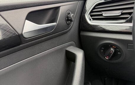 Volkswagen Polo VI (EU Market), 2022 год, 2 250 000 рублей, 9 фотография