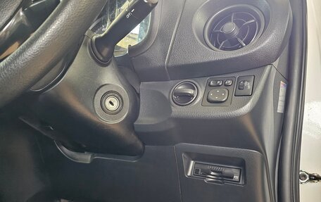 Toyota Vitz, 2019 год, 1 000 000 рублей, 10 фотография