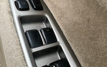 Toyota Mark II IX (X110), 2002 год, 650 000 рублей, 14 фотография