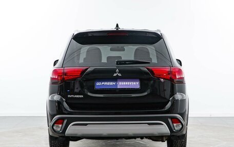 Mitsubishi Outlander III рестайлинг 3, 2021 год, 2 593 055 рублей, 4 фотография