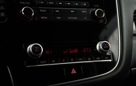 Mitsubishi Outlander III рестайлинг 3, 2021 год, 2 593 055 рублей, 12 фотография