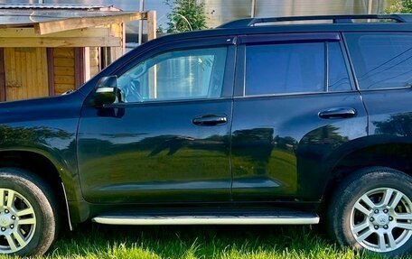 Toyota Land Cruiser Prado 150 рестайлинг 2, 2010 год, 1 990 000 рублей, 1 фотография