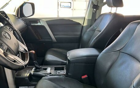 Toyota Land Cruiser Prado 150 рестайлинг 2, 2012 год, 2 263 000 рублей, 11 фотография