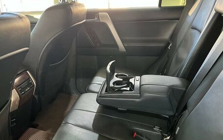 Toyota Land Cruiser Prado 150 рестайлинг 2, 2012 год, 2 263 000 рублей, 13 фотография