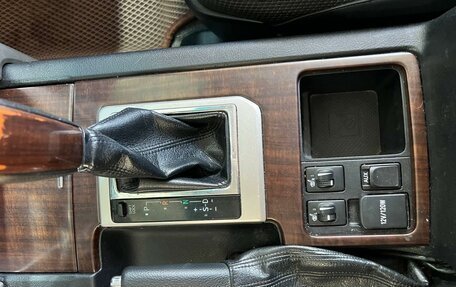 Toyota Land Cruiser Prado 150 рестайлинг 2, 2012 год, 2 263 000 рублей, 25 фотография