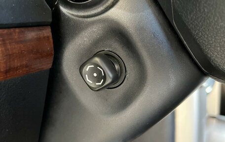 Toyota Land Cruiser Prado 150 рестайлинг 2, 2012 год, 2 263 000 рублей, 26 фотография