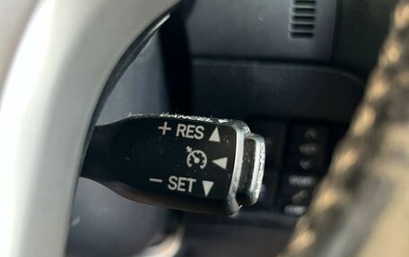 Toyota Land Cruiser Prado 150 рестайлинг 2, 2012 год, 2 263 000 рублей, 31 фотография