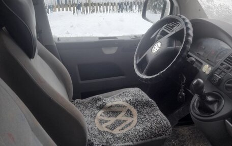 Volkswagen Transporter T5 рестайлинг, 2004 год, 750 000 рублей, 5 фотография