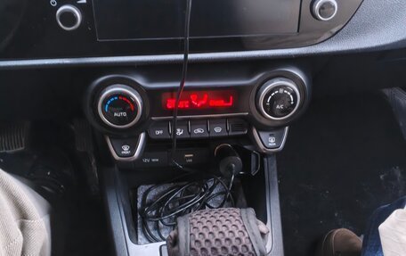 KIA Rio IV, 2020 год, 1 800 000 рублей, 8 фотография