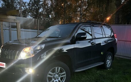 Toyota Land Cruiser Prado 150 рестайлинг 2, 2010 год, 1 990 000 рублей, 4 фотография