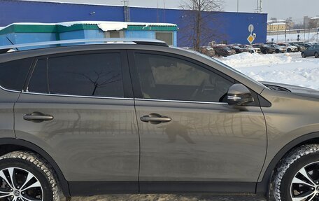 Toyota RAV4, 2015 год, 1 900 000 рублей, 4 фотография