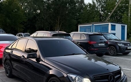 Mercedes-Benz C-Класс, 2012 год, 1 100 000 рублей, 2 фотография