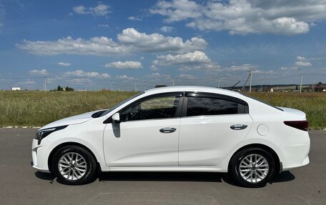 KIA Rio IV, 2021 год, 1 850 000 рублей, 3 фотография