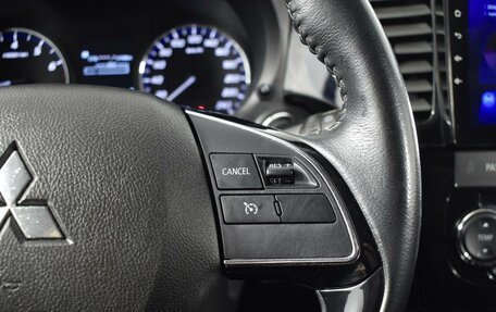 Mitsubishi Outlander III рестайлинг 3, 2020 год, 2 552 900 рублей, 16 фотография