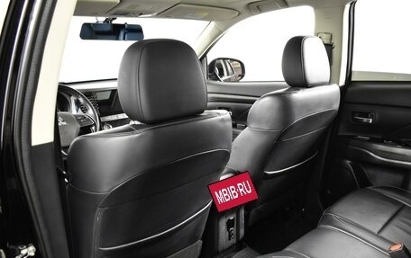 Mitsubishi Outlander III рестайлинг 3, 2020 год, 2 552 900 рублей, 11 фотография