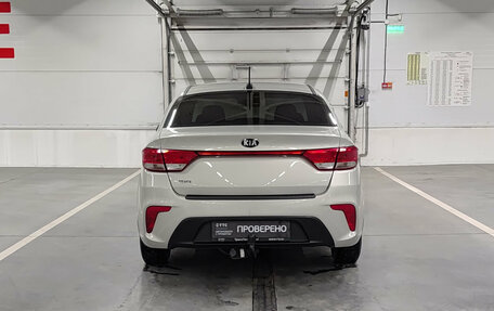 KIA Rio IV, 2018 год, 1 377 000 рублей, 6 фотография