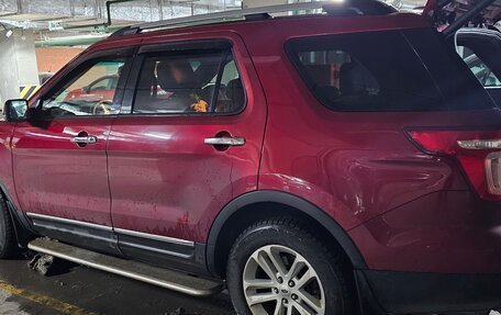 Ford Explorer VI, 2012 год, 1 500 000 рублей, 7 фотография