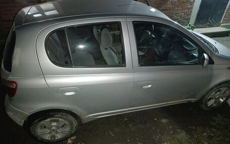 Toyota Yaris I рестайлинг, 2000 год, 185 000 рублей, 3 фотография