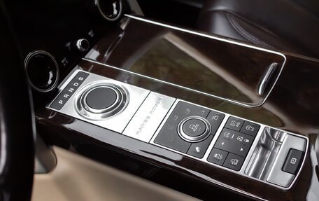 Land Rover Range Rover IV рестайлинг, 2016 год, 5 000 000 рублей, 9 фотография