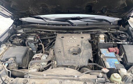 Mitsubishi L200 IV рестайлинг, 2022 год, 3 700 000 рублей, 15 фотография