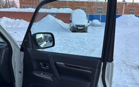 Mitsubishi Pajero IV, 2021 год, 4 300 000 рублей, 18 фотография