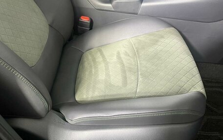 Toyota RAV4, 2025 год, 4 249 000 рублей, 20 фотография