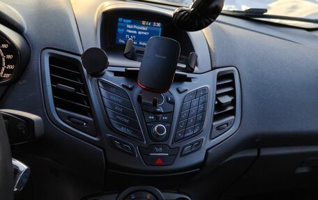 Ford Fiesta, 2015 год, 950 000 рублей, 12 фотография