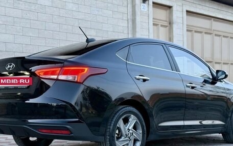 Hyundai Solaris II рестайлинг, 2021 год, 1 620 000 рублей, 9 фотография