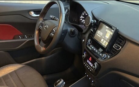 Hyundai Solaris II рестайлинг, 2021 год, 1 620 000 рублей, 31 фотография