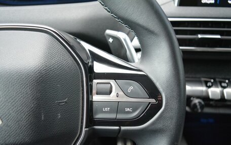 Peugeot 3008 II, 2018 год, 1 999 000 рублей, 25 фотография